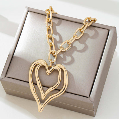 Sculptural Oversized Double Heart Pendant Necklace |80N93012